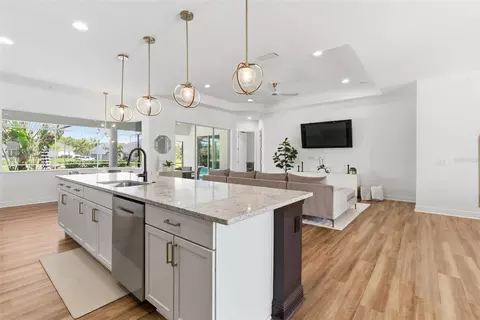 Kitchen - 16023 39th Gln E, Parrish, FL 34219 photo 4 of 6