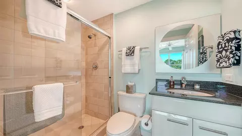 Bath - 409 N Point Rd #401, Osprey, FL 34229 photo 5 of 5