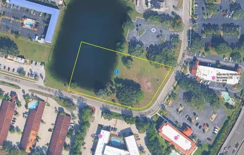 647 67th Street Cir E, Bradenton, FL 34208