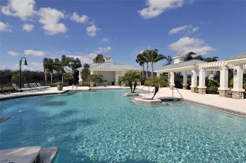 Exterior - 1215 Thornbury Dr, Parrish, FL 34219 photo 7 of 8