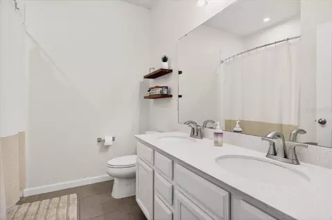 Bath - 8717 Corkscrew Xing, Parrish, FL 34219 photo 5 of 5
