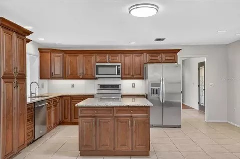 Kitchen - 3504 Wilderness Blvd W, Parrish, FL 34219 photo 5 of 7
