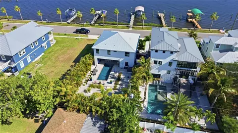 View/Area - 1912 Riverside Dr E, Bradenton, FL 34208 photo 5 of 5