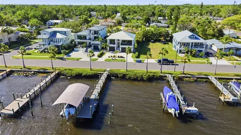 View/Area - 1912 Riverside Dr E, Bradenton, FL 34208 photo 1 of 5