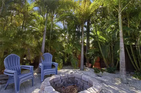 Exterior - 1912 Riverside Dr E, Bradenton, FL 34208 photo 10 of 15