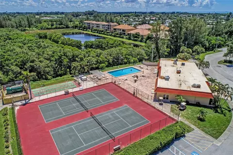 View/Area - 9517 Azure Cv, Bradenton, FL 34210 photo 7 of 9