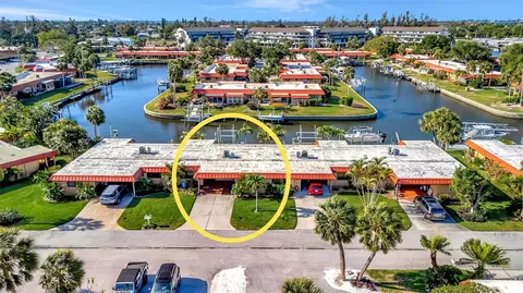View/Area - 9517 Azure Cv, Bradenton, FL 34210 photo 2 of 9