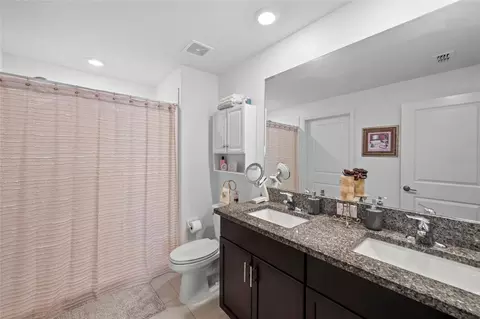 Bath - 13383 Great Plains Dr, Riverview, FL 33579 photo 1 of 2
