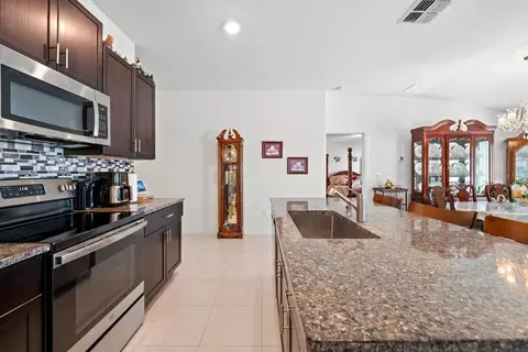 Kitchen - 13383 Great Plains Dr, Riverview, FL 33579 photo 3 of 5