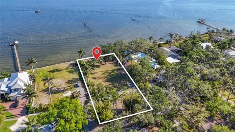 408 31st St NW, Bradenton, FL 34205