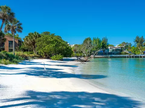 22 Sandy Cove Rd #203, Sarasota, FL 34242