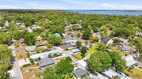 View/Area - 301 28th St W, Bradenton, FL 34205 photo 9 of 14
