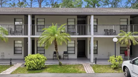 3025 Quail Holw #17, Sarasota, FL 34235