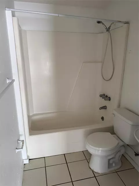 Bath - 1207 3rd Ave E #A & B3400, Bradenton, FL 34208 photo 1 of 3
