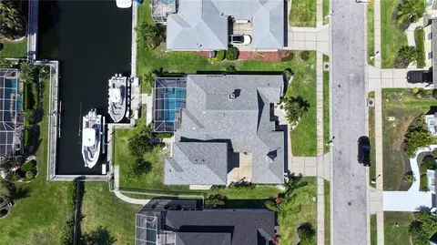 View/Area - 4748 Compass Dr, Bradenton, FL 34208 photo 7 of 13