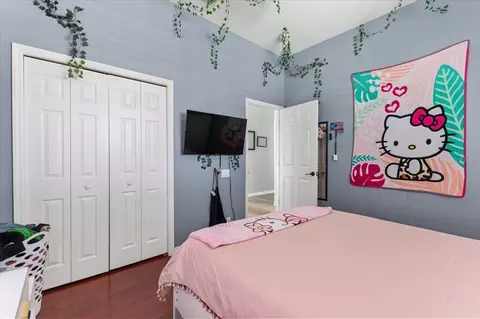 Bedroom - 4748 Compass Dr, Bradenton, FL 34208 photo 8 of 13