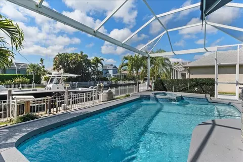Exterior - 4748 Compass Dr, Bradenton, FL 34208 photo 7 of 14