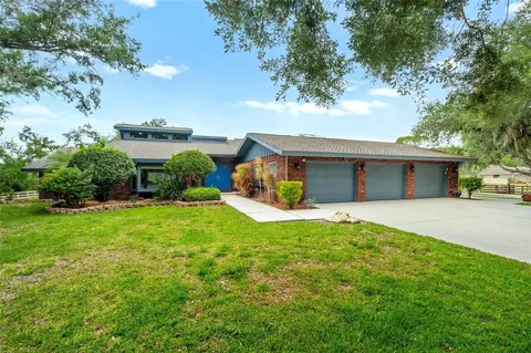 140 Cowpen Ln, Sarasota, FL 34240