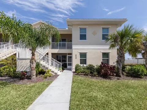200 Gardens Edge Dr #212, Venice, FL 34285