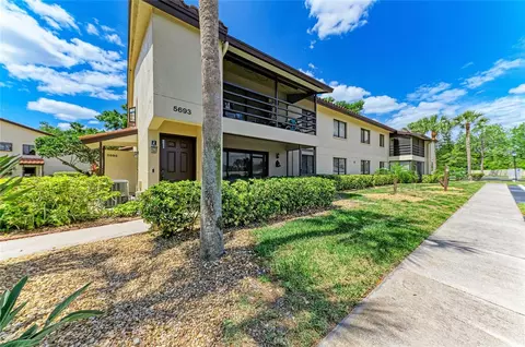 5685 Gardens Dr #5685, Sarasota, FL 34243