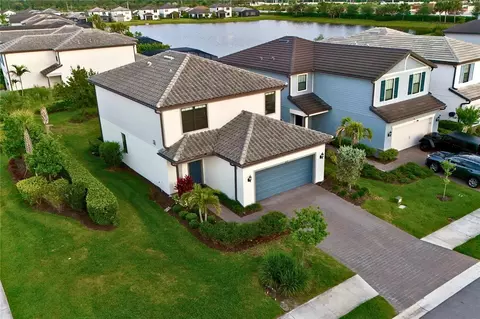 6111 Bluestar Ct, Bradenton, FL 34211