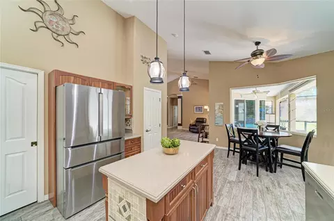 Kitchen - 9419 54th Ct E, Parrish, FL 34219 photo 7 of 9