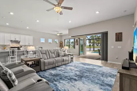 Living - 8510 Coastal Palms Gln, Parrish, FL 34219 photo 3 of 3