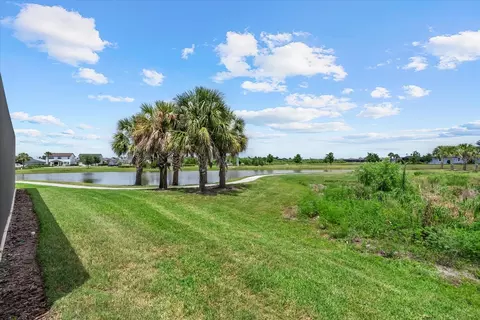 Exterior - 8510 Coastal Palms Gln, Parrish, FL 34219 photo 13 of 15