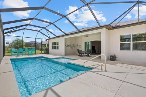 Exterior - 8510 Coastal Palms Gln, Parrish, FL 34219 photo 6 of 15