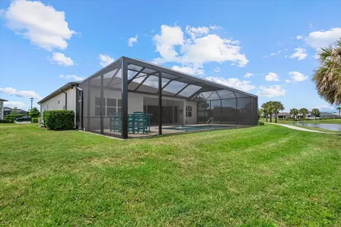 Exterior - 8510 Coastal Palms Gln, Parrish, FL 34219 photo 12 of 15