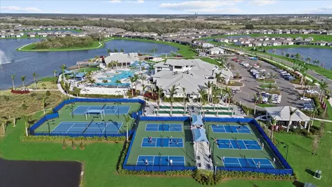 View/Area - 8510 Coastal Palms Gln, Parrish, FL 34219 photo 10 of 13
