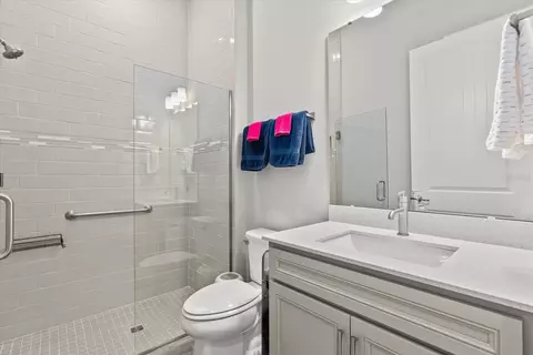 Bath - 8510 Coastal Palms Gln, Parrish, FL 34219 photo 1 of 5