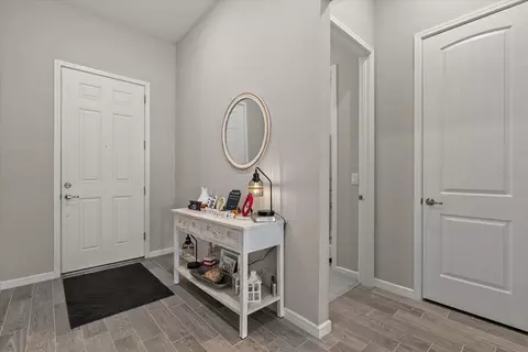 Entry Way - 8510 Coastal Palms Gln, Parrish, FL 34219 photo 2 of 2