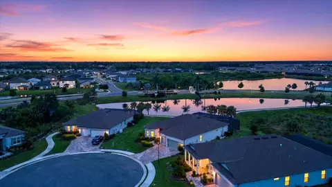 View/Area - 8510 Coastal Palms Gln, Parrish, FL 34219 photo 2 of 13