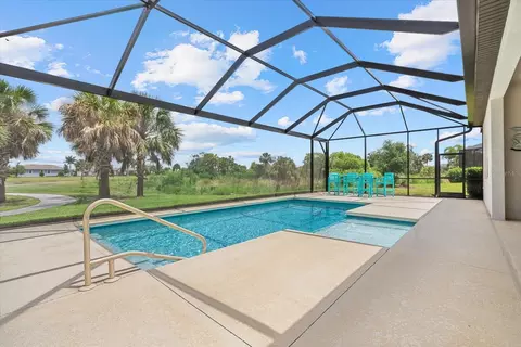 Exterior - 8510 Coastal Palms Gln, Parrish, FL 34219 photo 5 of 15