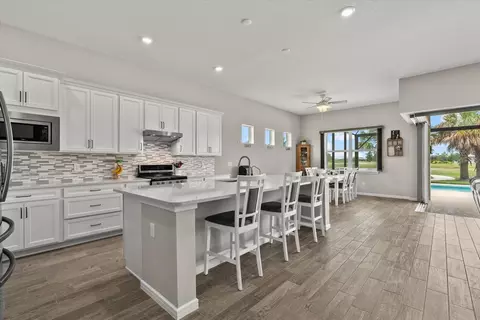 Kitchen - 8510 Coastal Palms Gln, Parrish, FL 34219 photo 1 of 6