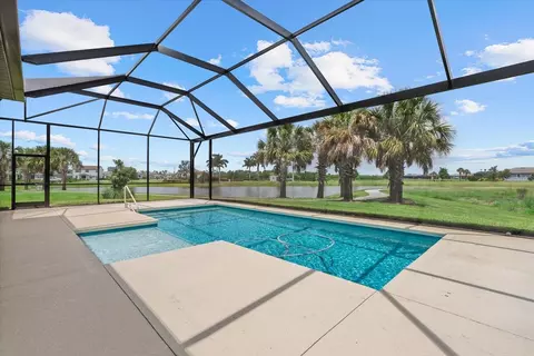 Exterior - 8510 Coastal Palms Gln, Parrish, FL 34219 photo 8 of 15
