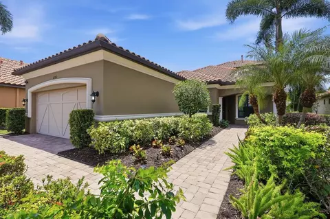 Exterior - 12762 Del Corso Loop, Bradenton, FL 34211 photo 6 of 13