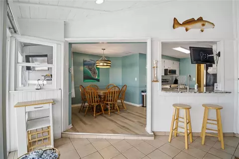 Dining - 4012 99th St W, Bradenton, FL 34210 photo 1 of 3