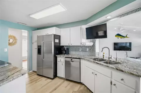 Kitchen - 4012 99th St W, Bradenton, FL 34210 photo 1 of 4