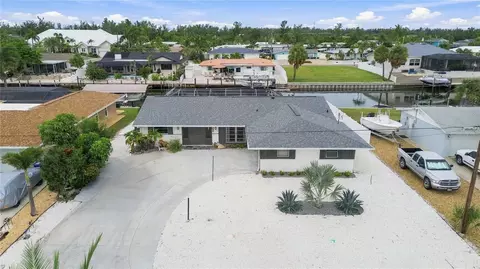 Exterior - 4012 99th St W, Bradenton, FL 34210 photo 8 of 8