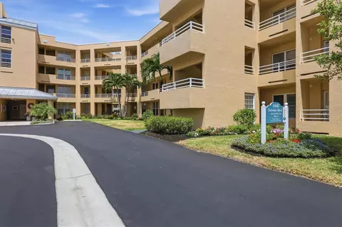 4440 Fairways Blvd #108, Bradenton, FL 34209