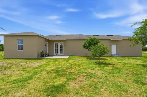 Exterior - 6104 Spencer Parrish Rd, Parrish, FL 34219 photo 6 of 12
