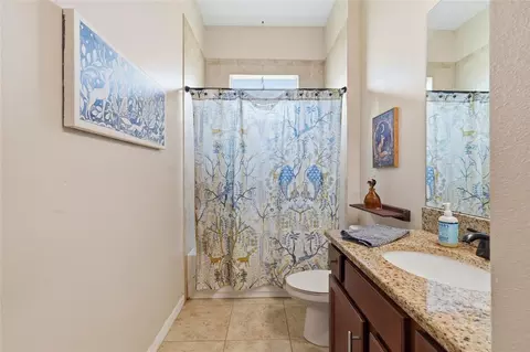 Bath - 6104 Spencer Parrish Rd, Parrish, FL 34219 photo 2 of 4