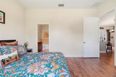 Bedroom - 6104 Spencer Parrish Rd, Parrish, FL 34219 photo 5 of 7