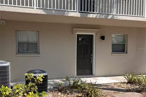 972 La Costa Cir #3, Sarasota, FL 34237