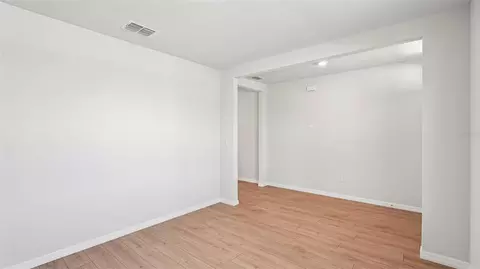 Living - 10923 Rabbit Grove Trl, Parrish, FL 34219 photo 2 of 2