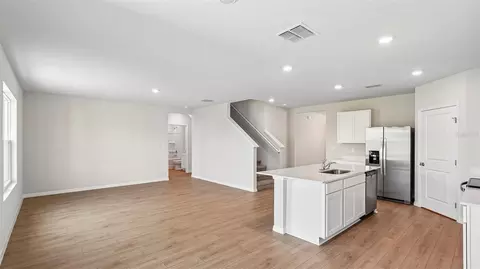 Living - 10923 Rabbit Grove Trl, Parrish, FL 34219 photo 1 of 2