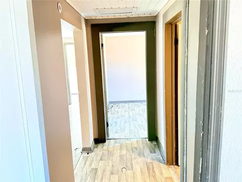 Entry Way - 3124 9th St E, Bradenton, FL 34208 photo 1 of 1