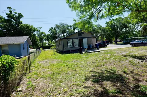 Exterior - 3124 9th St E, Bradenton, FL 34208 photo 2 of 3